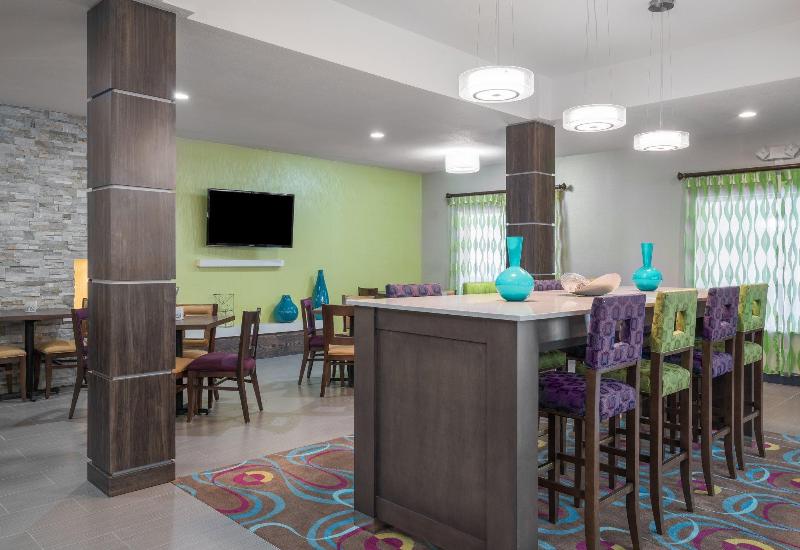 Holiday Inn Express Hotel & Suites Ames, An Ihg
