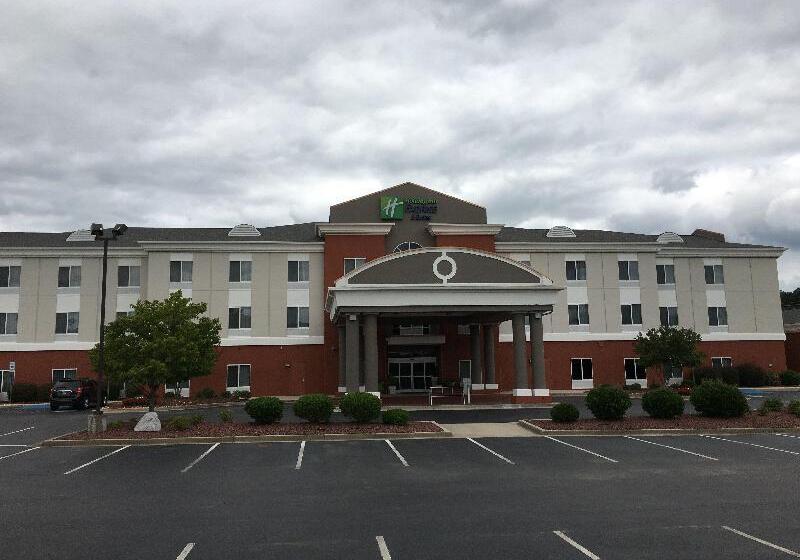 Holiday Inn Express Hotel & Suites Athens By Ihg