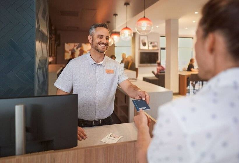ホテル Atwell Suites Austin Airport, An Ihg