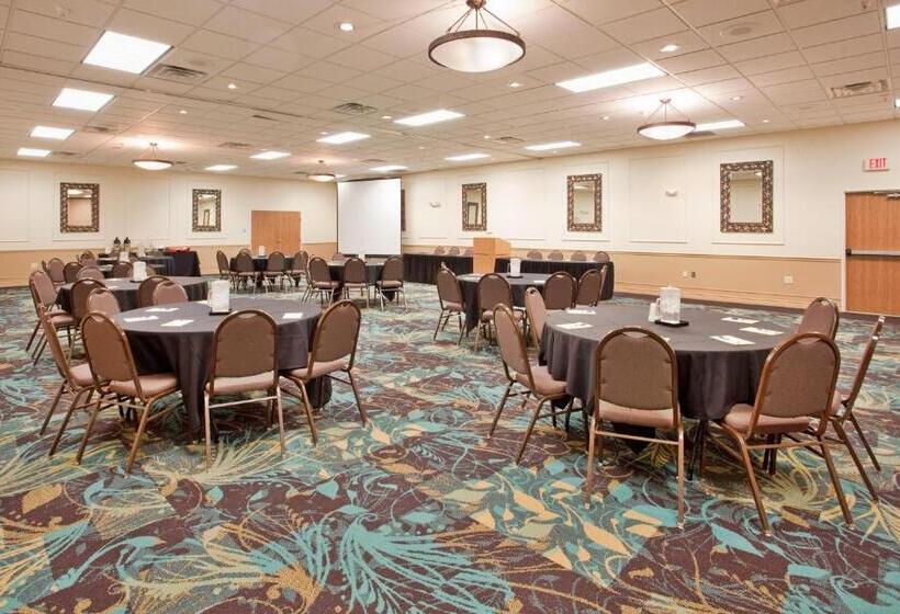 Holiday Inn Express Hotel & Suites Beatrice, An Ihg