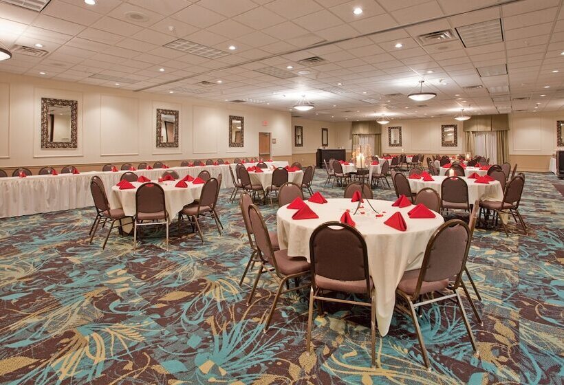 Holiday Inn Express Hotel & Suites Beatrice, An Ihg