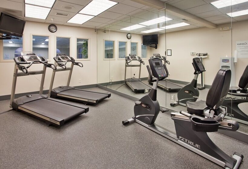 Holiday Inn Express Hotel & Suites Beatrice, An Ihg