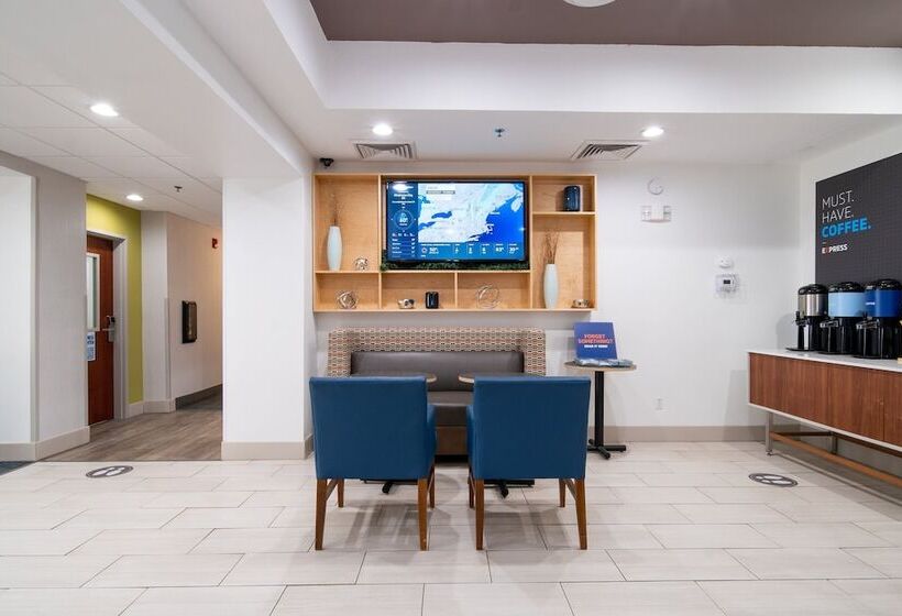 Holiday Inn Express Hotel & Suites Bedford, An Ihg