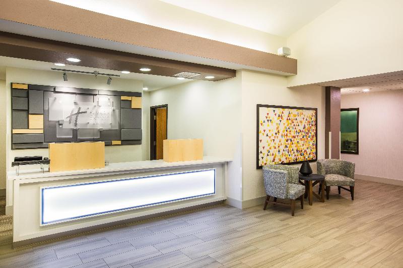 Holiday Inn Express Hotel & Suites Bellevue Omaha Area, An Ihg