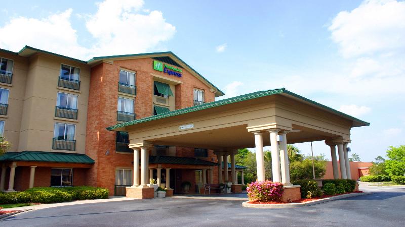 Holiday Inn Express Hotel & Suites Bluffton At Hilton Head Area, An Ihg