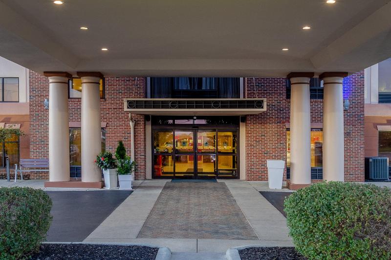 Holiday Inn Express Hotel & Suites Bowling Green, An Ihg