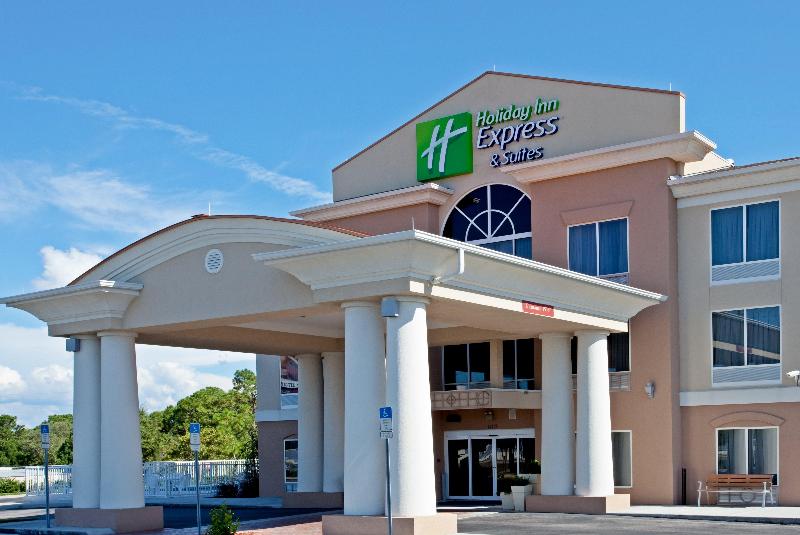 Holiday Inn Express Hotel & Suites Brooksville West By Ihg