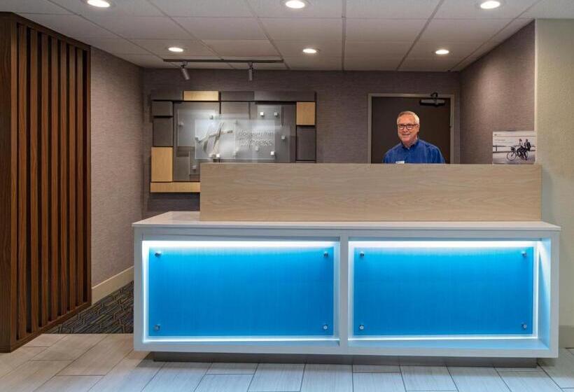 בית מלון כפרי Holiday Inn Express & Suites Cedar Park , An Ihg