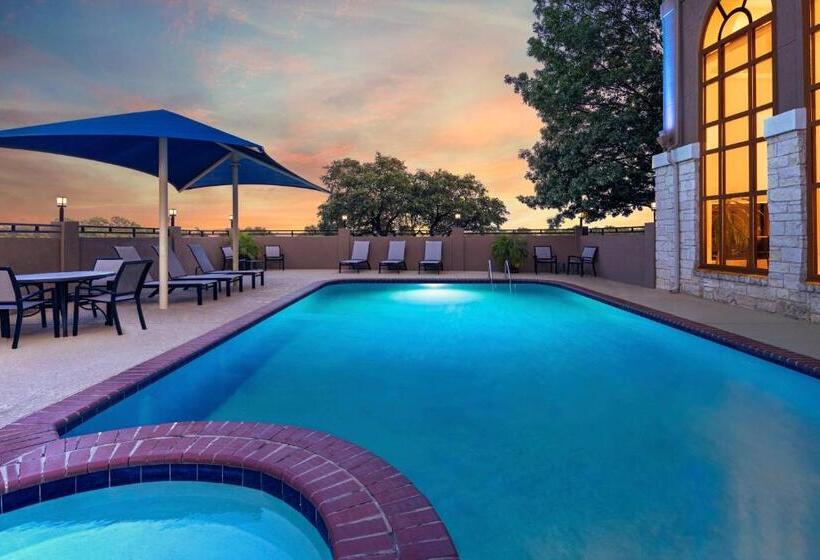 בית מלון כפרי Holiday Inn Express & Suites Cedar Park , An Ihg