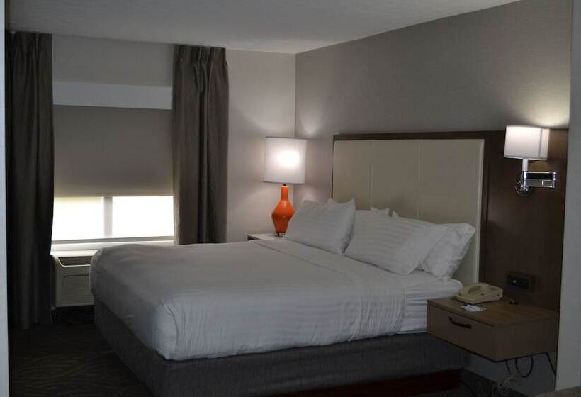 ホテル Holiday Inn Express & Suites Kent   University Area By Ihg