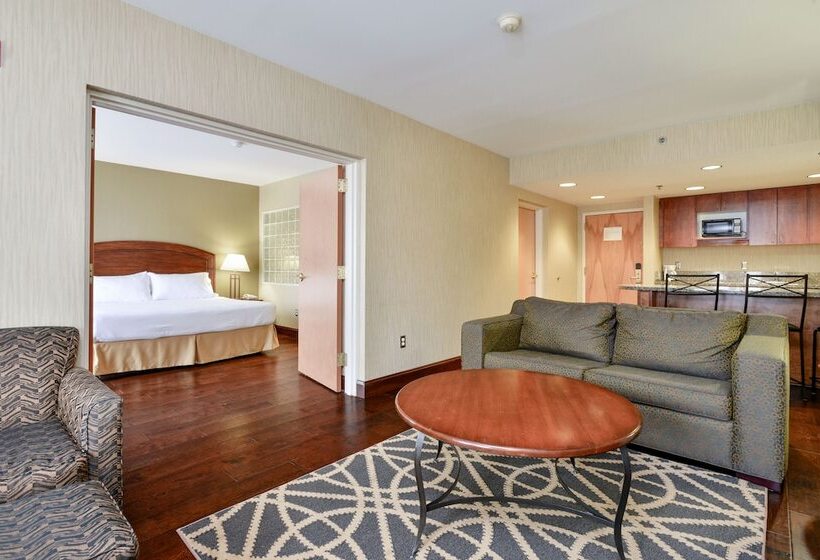 فندق Holiday Inn Express Boone, An Ihg