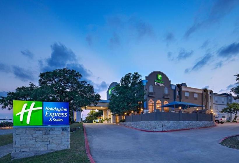 בית מלון כפרי Holiday Inn Express & Suites Cedar Park , An Ihg