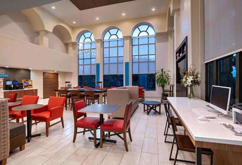 בית מלון כפרי Holiday Inn Express & Suites Cedar Park , An Ihg