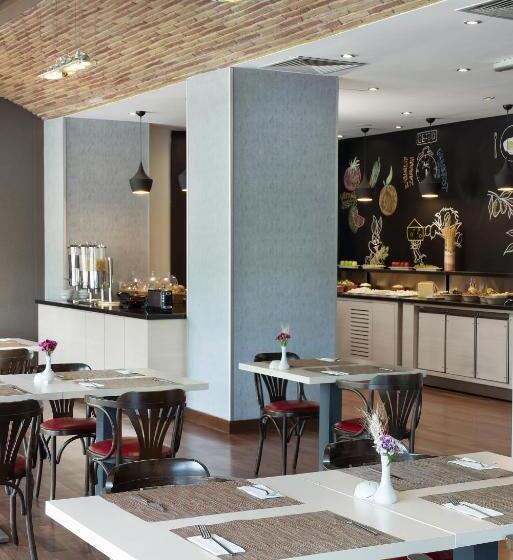 בית מלון כפרי Ibis Eskisehir