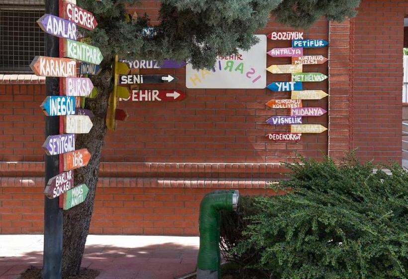 בית מלון כפרי Ibis Eskisehir