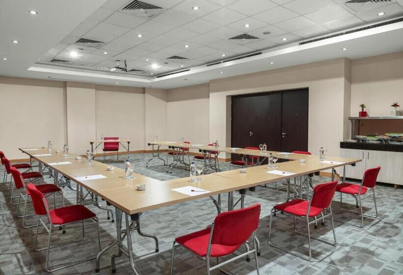 בית מלון כפרי Ibis Eskisehir