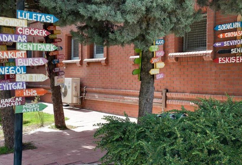 בית מלון כפרי Ibis Eskisehir