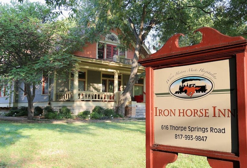 호텔 Iron Horse Inn