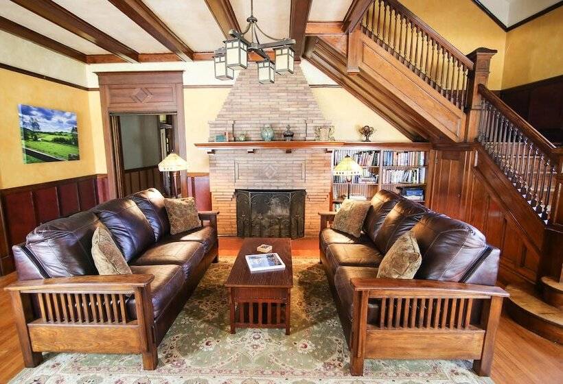 호텔 Iron Horse Inn