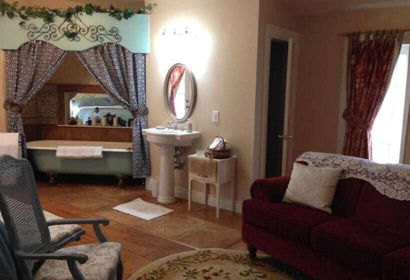 Отель Iron Horse Inn