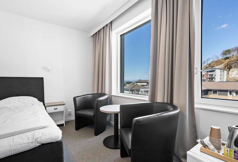 Kinn Hotell Florø