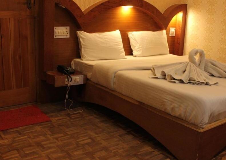 Hotel Kunal & Cottages