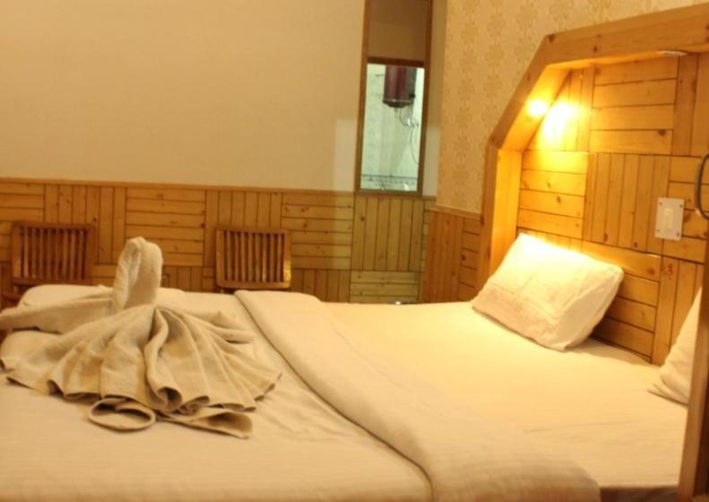 Hotel Kunal & Cottages