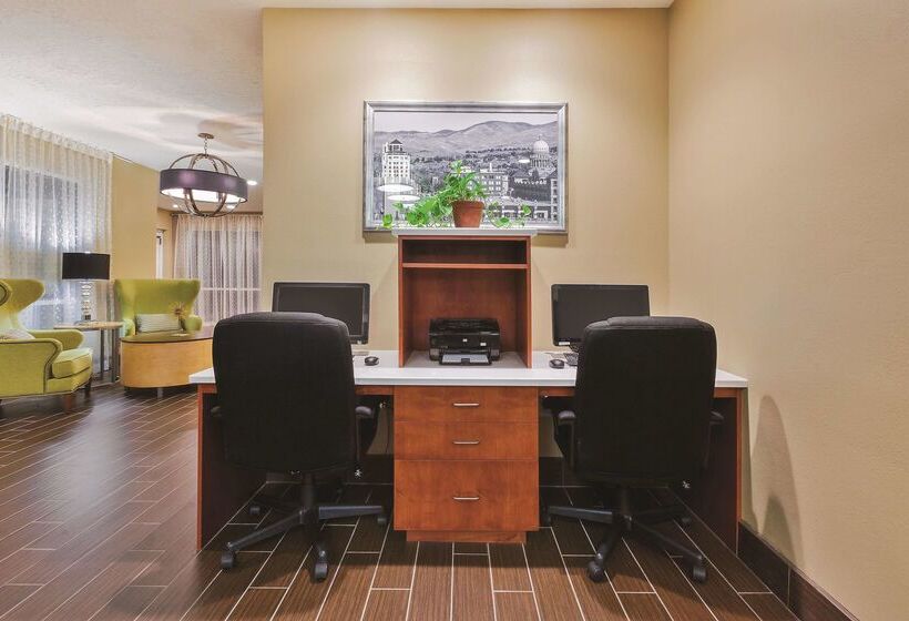 בית מלון כפרי La Quinta By Wyndham Boise Airport