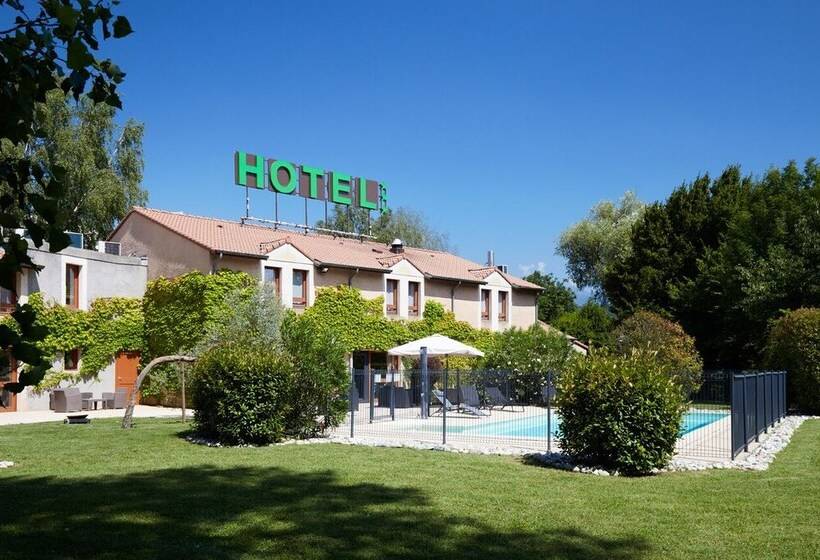 فندق Logis Des Trois Massifs