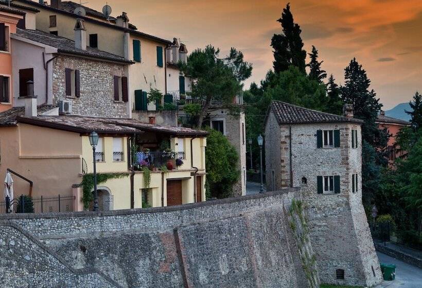 فندق Oste Del Castello Wellness & Bike