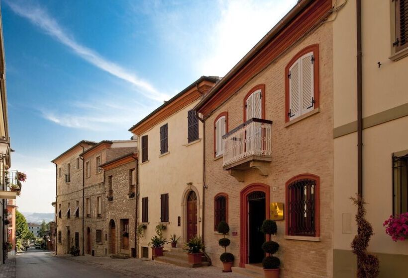 ホテル Oste Del Castello Wellness & Bike