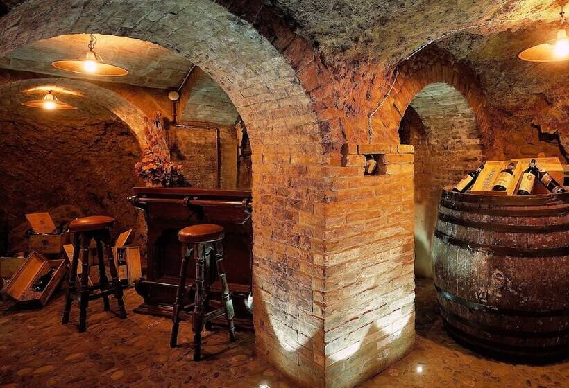 فندق Oste Del Castello Wellness & Bike