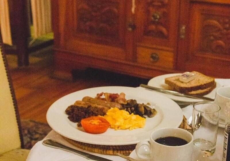 Pontac Manor Hotel & Restaurant