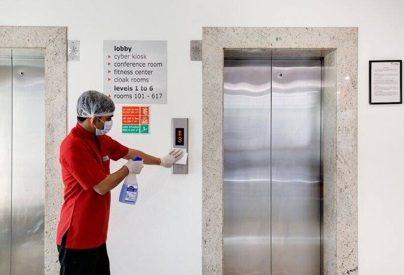 Red Fox By Lemon Tree Hotels, East Delhi