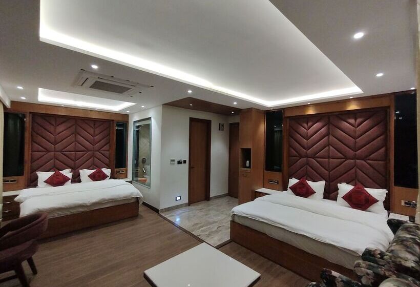 호텔 Sagrika Resort Dalhousie