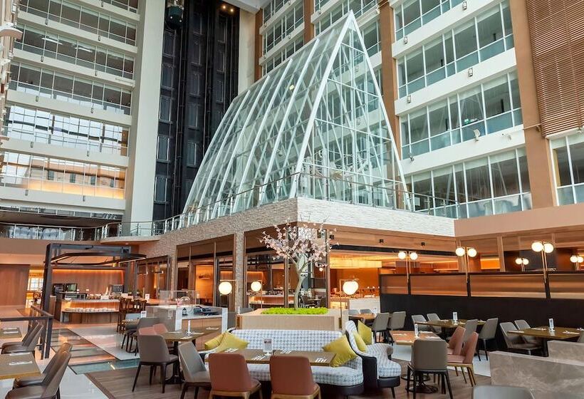 هتل Sheraton Taoyuan