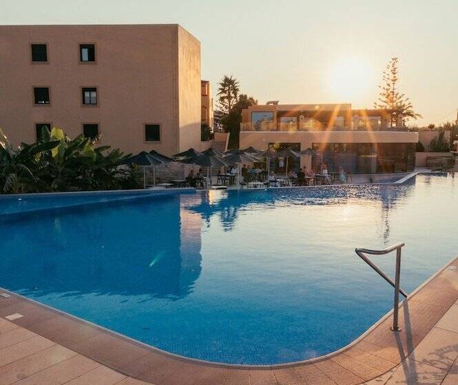 Silver Beach Hotel & Apartments