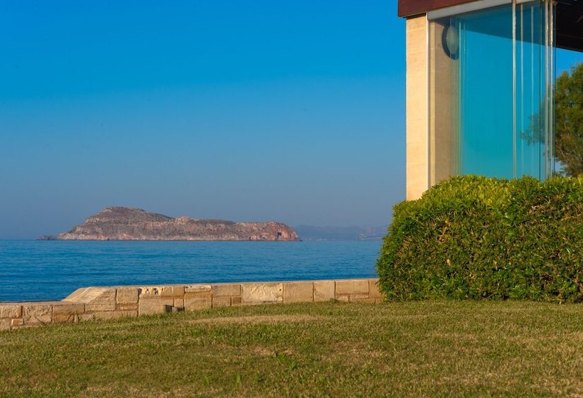 Silver Beach Hotel & Apartments