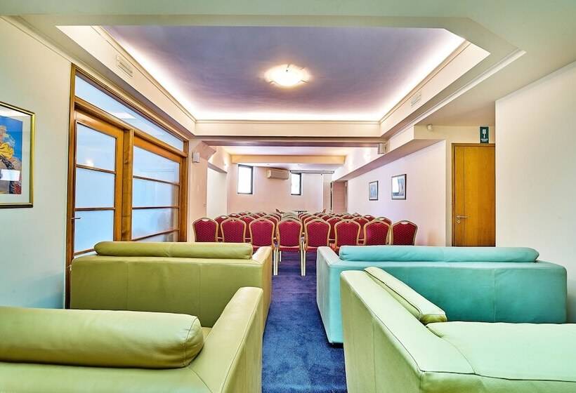 Silver Beach Hotel & Apartments