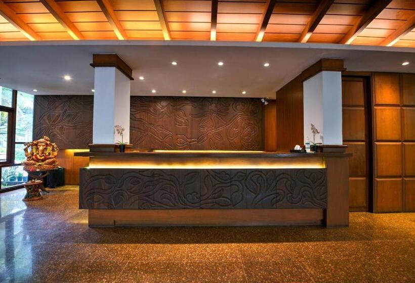 ホテル Silver Sand Sentinel