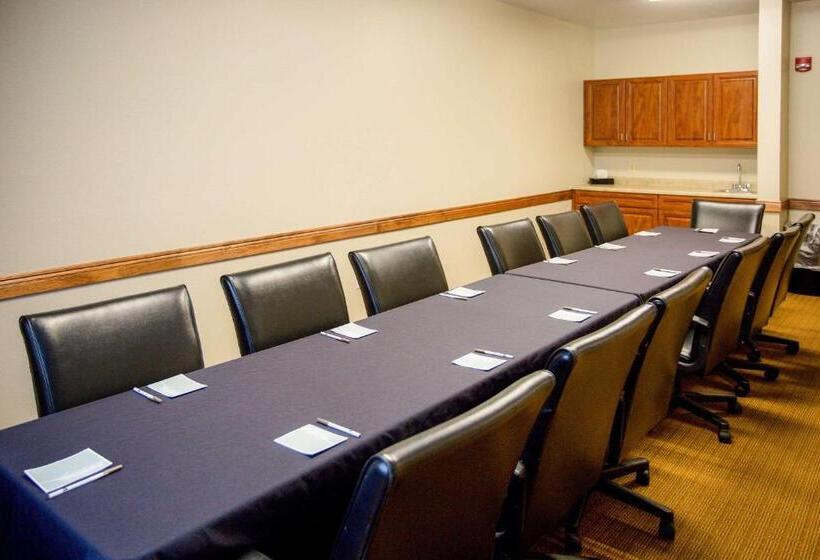 فندق Sleep Inn & Suites Conference Center