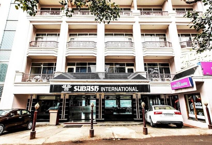 בית מלון כפרי Subash International