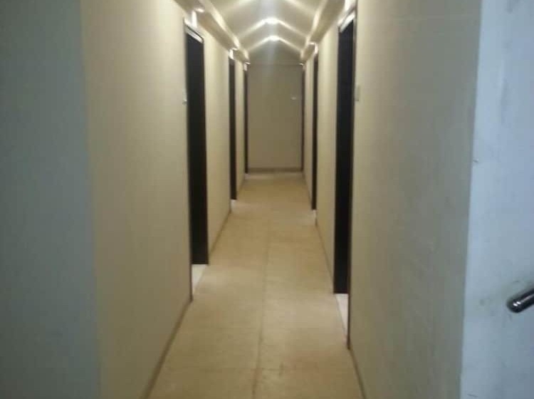 Отель Sunny International