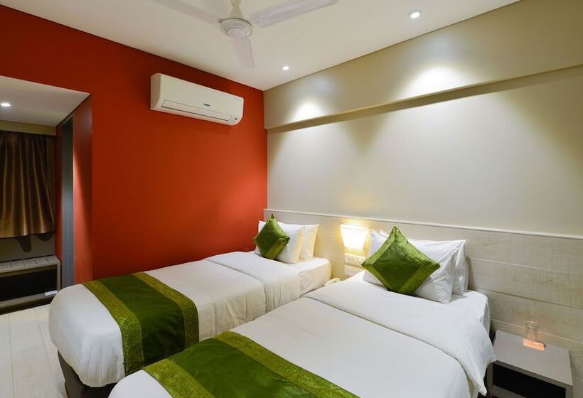 Click Hotel Vadodara 4 Mins Walk For The Railway Station