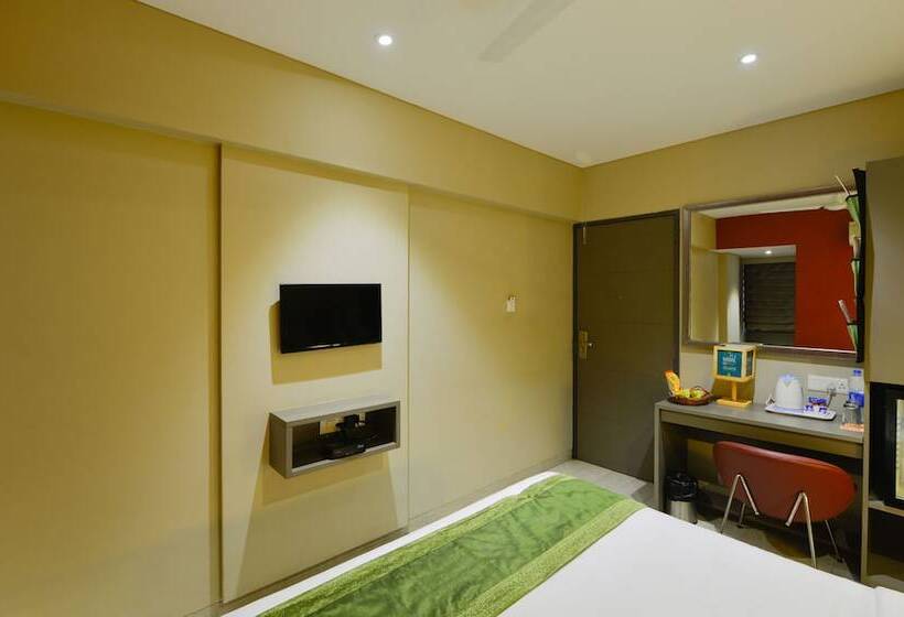 Click Hotel Vadodara 4 Mins Walk For The Railway Station