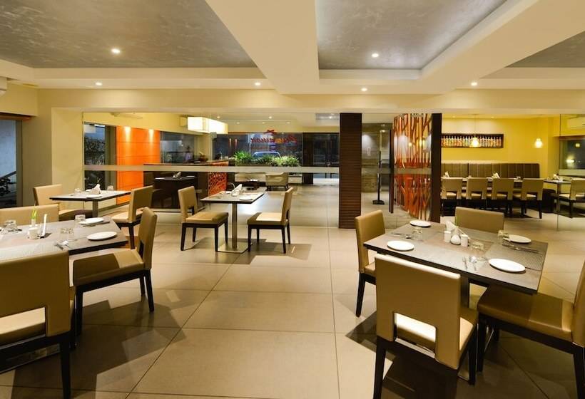 Click Hotel Vadodara 4 Mins Walk For The Railway Station