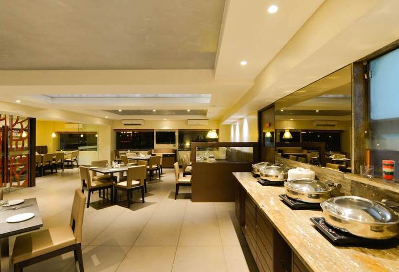 Click Hotel Vadodara 4 Mins Walk For The Railway Station