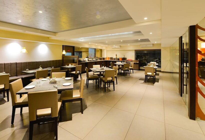 Click Hotel Vadodara 4 Mins Walk For The Railway Station