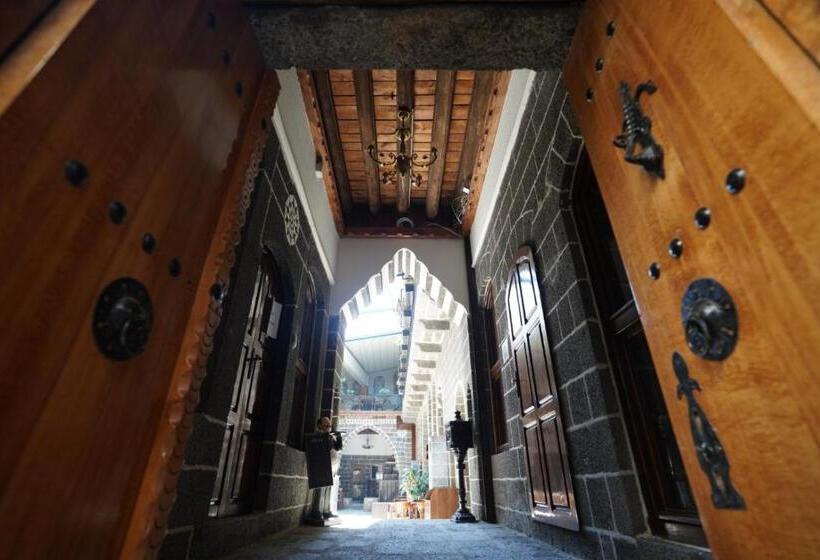 Отель The Green Park  Diyarbakir