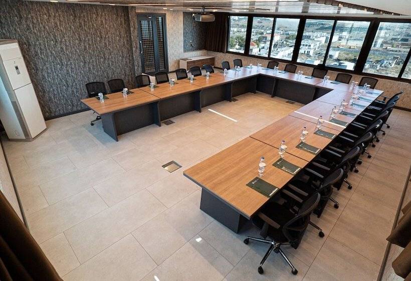 Отель The Green Park  Diyarbakir